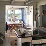 4 Star Holiday Home In Bjarkoy Holiday home Leirvag (Troms)