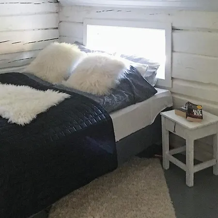 Feriehus 6 Person Holiday Home In Bjarkoy Leirvåg